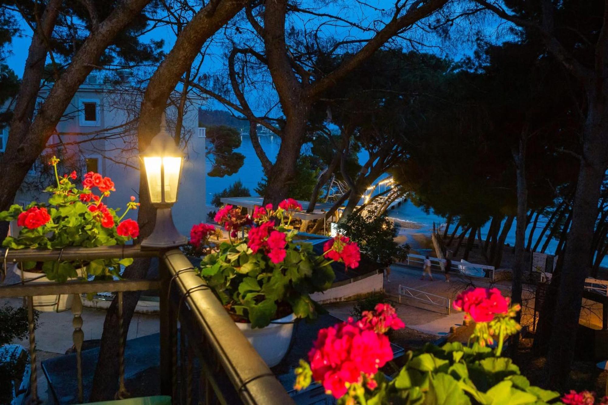 Beachfront Apartment Romilda マカルスカ エクステリア 写真
